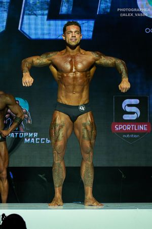 CLASSIC PHYSIQUE НОВИЧКИ